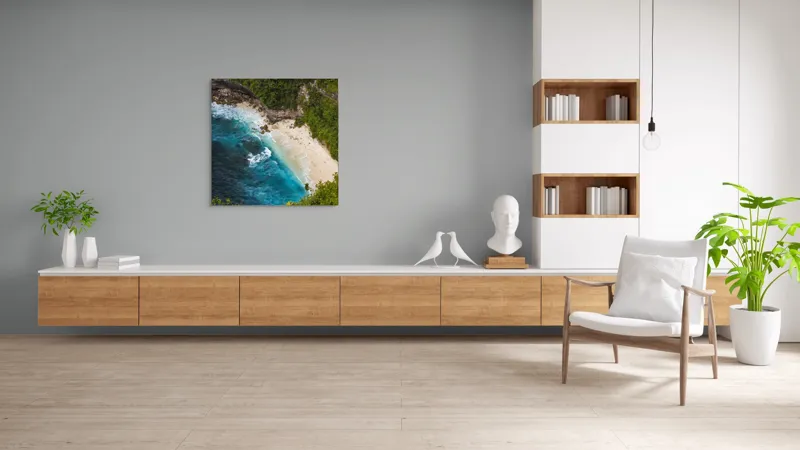 Tablou Canvas, "Tainica plajă ascunsă sub stânci", Valuri, Plajă, Apă, Albastru, Verde, Vegetație, Stânci, Nisip, Ocean., 100 x 100 cm – poza 8