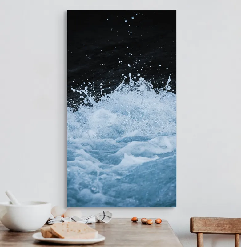 Tablou Canvas, "Freamătul apelor sub lună plină", Spumă, Energie, Dinamism, Apă, Impact, Fluiditate, Contrast, Viteză, Explozie, 50 x 90 cm – poza 3