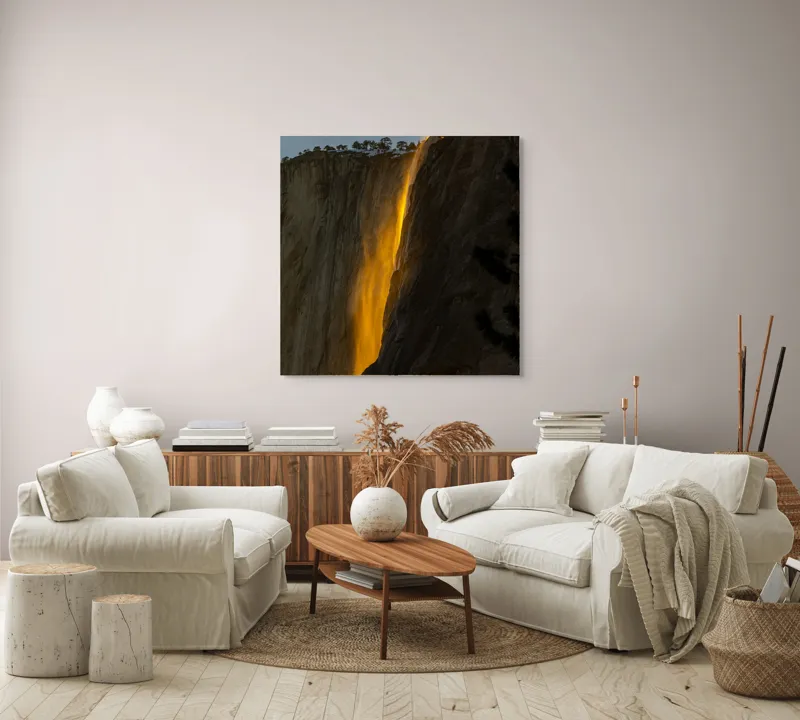 Tablou Canvas, "Cascada aurie în amurgul serii", Apus, Cascadă, Aurie, Spectacol, Nisip, Strălucire, Stâncă, Natură, Magie, 100 x 100 cm – poza 3