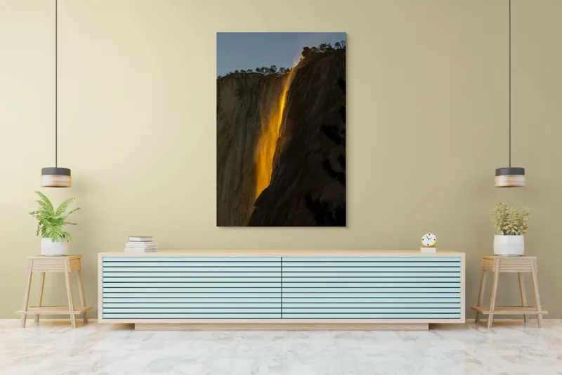 Tablou Canvas, "Cascada aurie în amurgul serii", Apus, Cascadă, Aurie, Spectacol, Nisip, Strălucire, Stâncă, Natură, Magie, 100 x 150 cm – poza 4