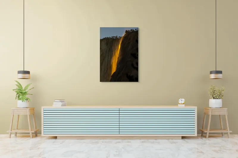 Tablou Canvas, "Cascada aurie în amurgul serii", Apus, Cascadă, Aurie, Spectacol, Nisip, Strălucire, Stâncă, Natură, Magie, 70 x 100 cm – poza 5
