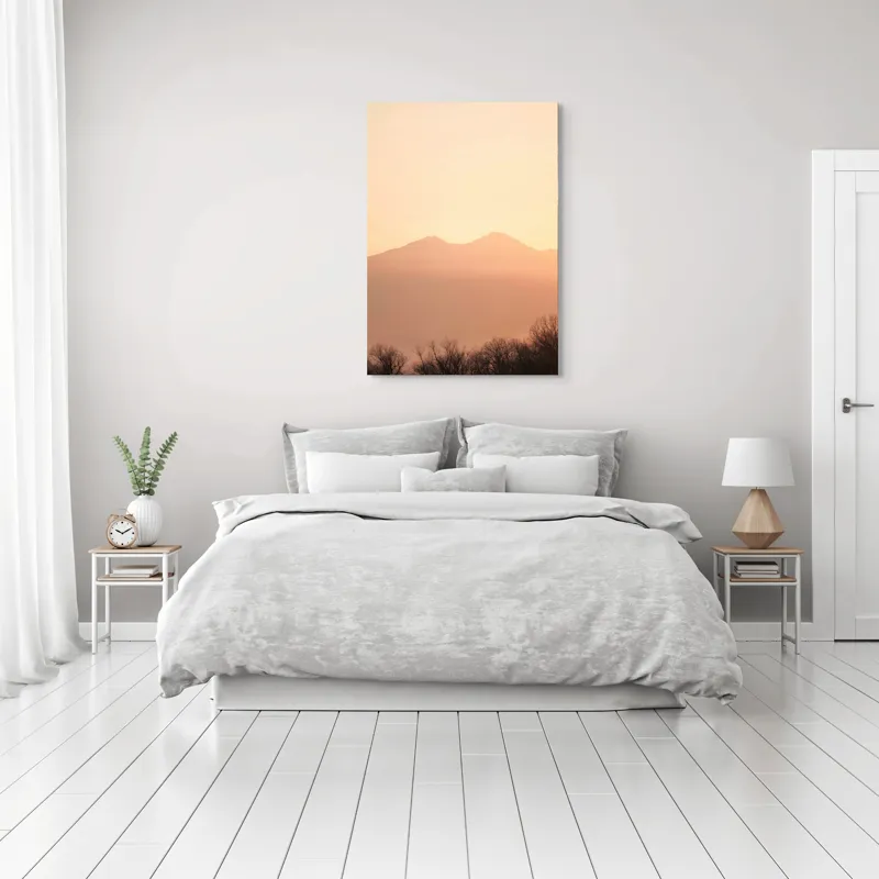 Tablou Canvas, "Lumina răsăritului peste munții liniștiți", Apus, Pădure, Siluete, Munți, Cer, Roz, Liniște, Natură, 70 x 100 cm – poza 3