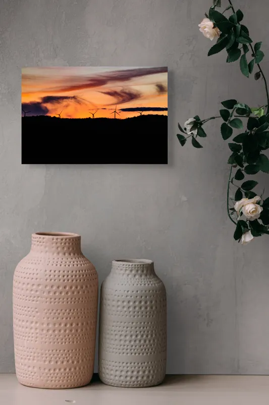 Tablou Canvas, "Apus vibrant peste turbine eoliene", Apus, Vânt, Siluete, Energie, Cer, Natură, Peisaj, 39 x 26 cm – poza 4