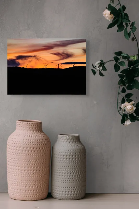 Tablou Canvas, "Apus vibrant peste turbine eoliene", Apus, Vânt, Siluete, Energie, Cer, Natură, Peisaj, 54 x 39 cm – poza 8