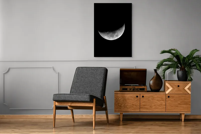 Tablou Canvas, "Luna misterioasă în noapte clară", Lună, Ceaţă, Noapte, Spaţiu, Mister, Lumină, Cratere, Semilună, Tăcere, Umbre, 70 x 100 cm – poza 6