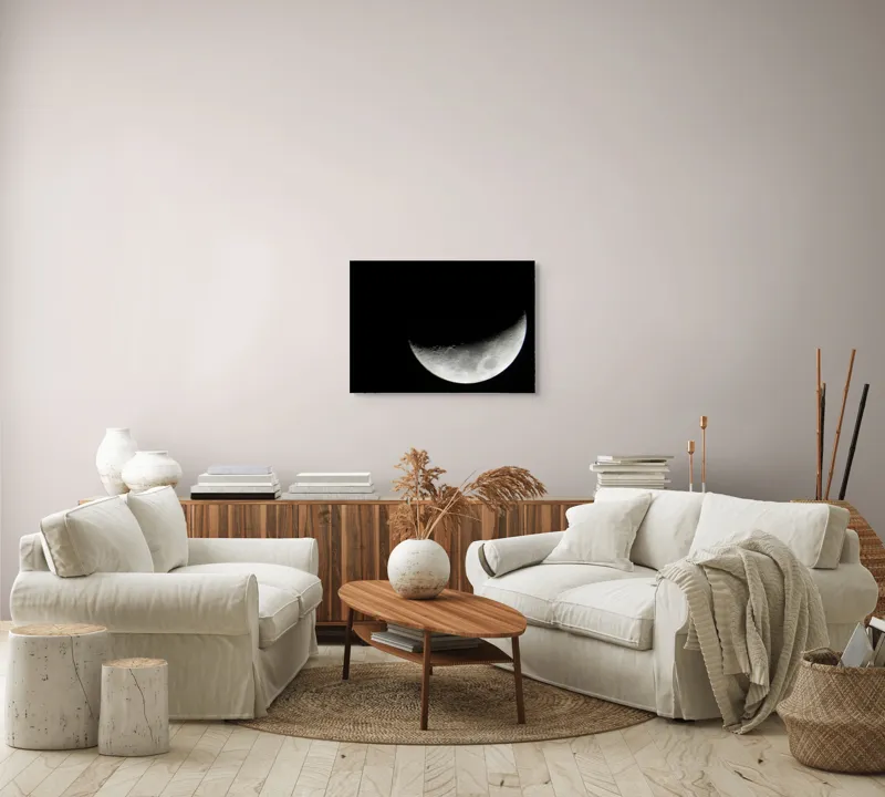 Tablou Canvas, "Albastrul întunecat al lunii pe cer", Lună, Semilună, Cer, Noapte, Umbre, Mister, Lumină, Culoare, 70 x 50 cm – poza 6