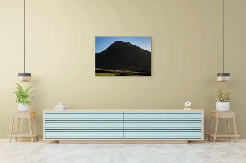 Tablou Canvas, "Silueta muntelui în lumina dimineții", Munte, Umbre, Apus, Pajiște, Solitudine, Contrast, Natură, Cer, Seară, Siluetă, 100 x 70 cm – poza 4