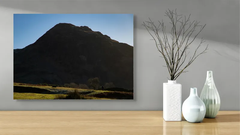 Tablou Canvas, "Silueta muntelui în lumina dimineții", Munte, Umbre, Apus, Pajiște, Solitudine, Contrast, Natură, Cer, Seară, Siluetă, 70 x 50 cm – poza 3