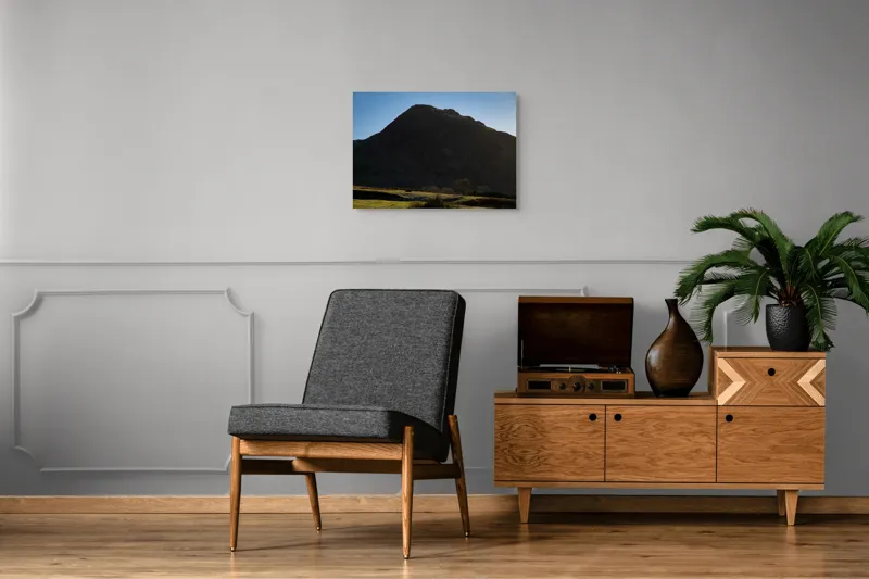 Tablou Canvas, "Silueta muntelui în lumina dimineții", Munte, Umbre, Apus, Pajiște, Solitudine, Contrast, Natură, Cer, Seară, Siluetă, 70 x 50 cm – poza 4