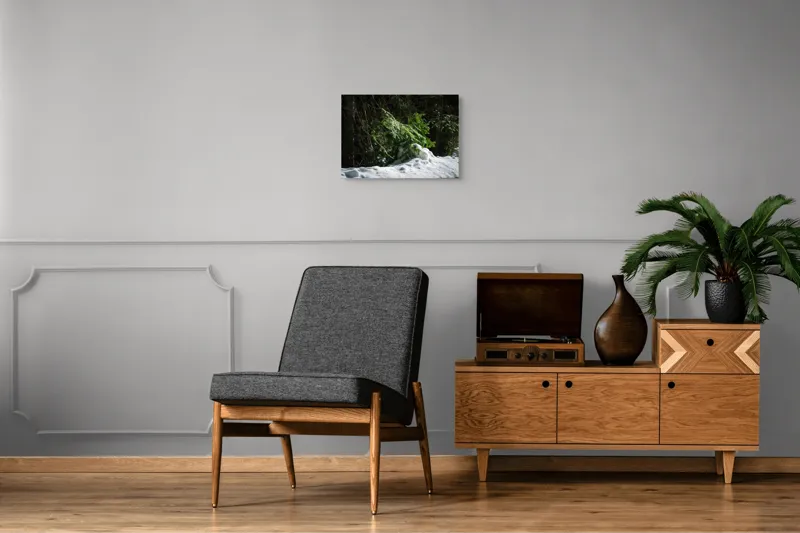 Tablou Canvas, "Brad mic sub razele soarelui", Brad, Zăpadă, Umbre, Lumină, Pădure, Iarnă, Natură, Răcoare., 54 x 39 cm – poza 7