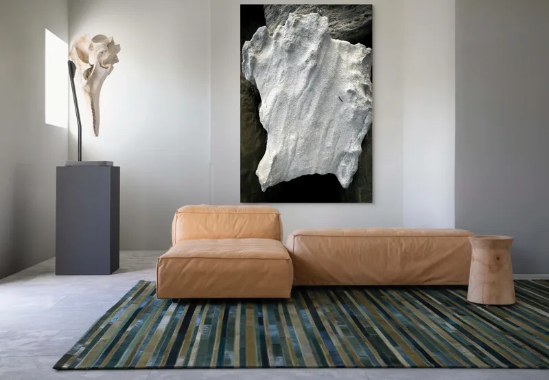 Tablou Canvas, "Nu știu cine este în imagine.", I don’t know who this is, but the object looks like an irregularly shaped rock or stone., 100 x 150 cm – poza 7