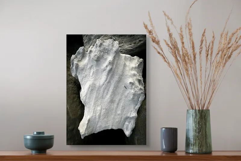 Tablou Canvas, "Nu știu cine este în imagine.", I don’t know who this is, but the object looks like an irregularly shaped rock or stone., 39 x 54 cm – poza 3