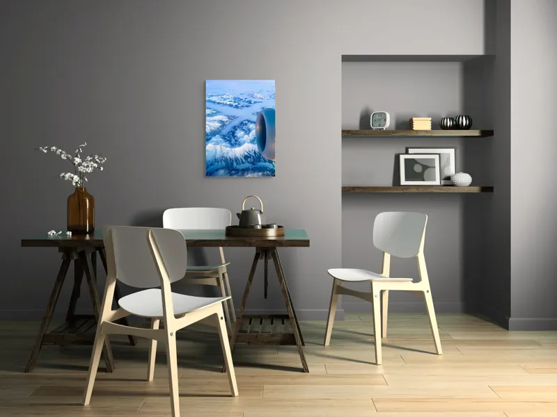 Tablou Canvas, "Vârfuri montane sub cerul senin", Aerian, Munți, Zăpadă, Nor, Turbină, Peisaj, Altitudine, Horizon, Albastru, 50 x 70 cm – poza 5