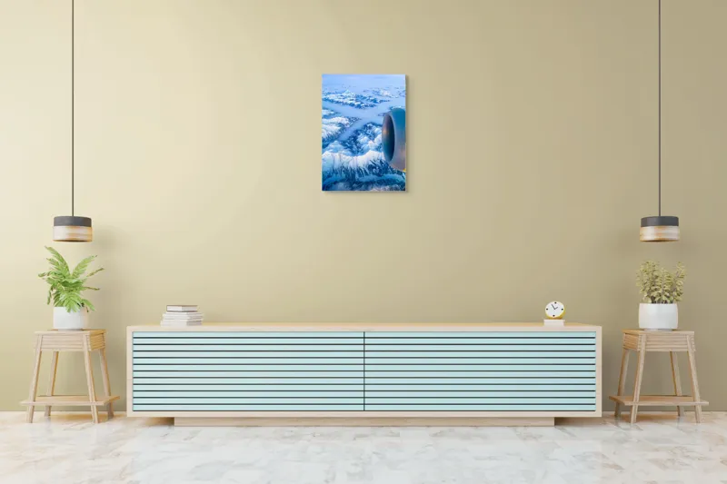 Tablou Canvas, "Vârfuri montane sub cerul senin", Aerian, Munți, Zăpadă, Nor, Turbină, Peisaj, Altitudine, Horizon, Albastru, 50 x 70 cm – poza 6