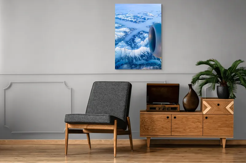Tablou Canvas, "Vârfuri montane sub cerul senin", Aerian, Munți, Zăpadă, Nor, Turbină, Peisaj, Altitudine, Horizon, Albastru, 70 x 100 cm – poza 6