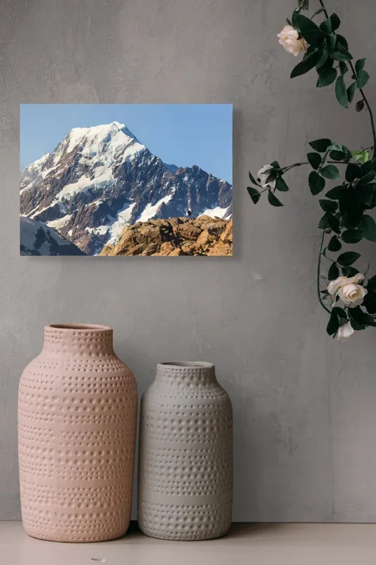 Tablou Canvas, "Un alpinist cucerește înălțimile mărețe", Munte, Zăpadă, Cer, Stânci, Alpinist, 54 x 39 cm – poza 8
