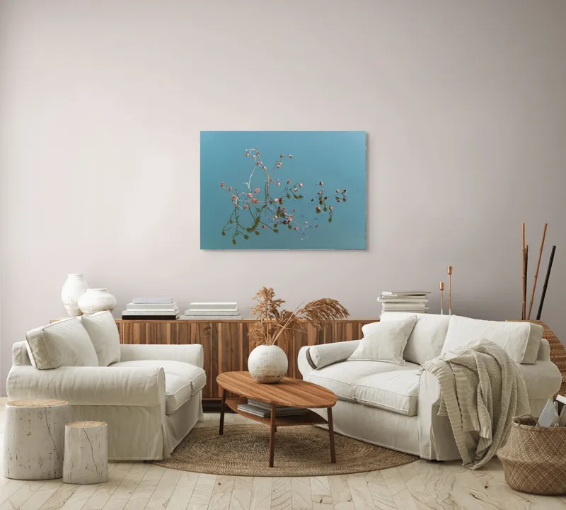 Tablou Canvas, "Reflecții delicate pe apa liniștită", Flori, Reflecții, Apă, Albastru, Natură, Liniște, Rămășițe, Artă, Serenitate, 100 x 70 cm – poza 3