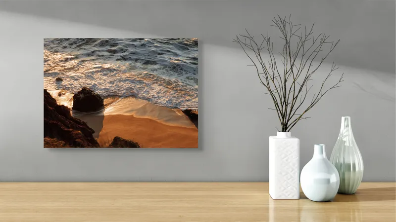 Tablou Canvas, "Reflexiile soarelui pe valuri line", Valuri, Nisip, Apus, Stânci, Spumă, 54 x 39 cm – poza 3