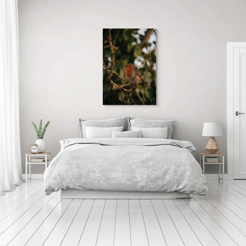 Tablou Canvas, "Mierlă în ramura umbrită de frunze", Pasăre, Crenguță, Roșu, Blândă, Frunziș, Verde, Contrast, Natură, Ochii, Frumusețe, 70 x 100 cm – poza 3