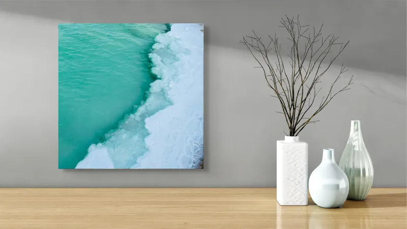Tablou Canvas, "Valurile înghețate ale mării verzi", Turcoaz, Gheață, Ocean, Valuri, Mal, Spumă, Natură, Liniște, Frig, Contrast, 50 x 50 cm – poza 3