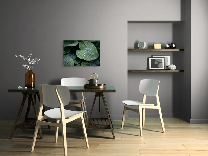 Tablou Canvas, "Picături de ploaie pe frunze verzi", Frunze, Verde, Picături, Apă, Prospețime, Natură, Textură, Lumină, Rouă, Vitalitate, 70 x 50 cm – poza 5