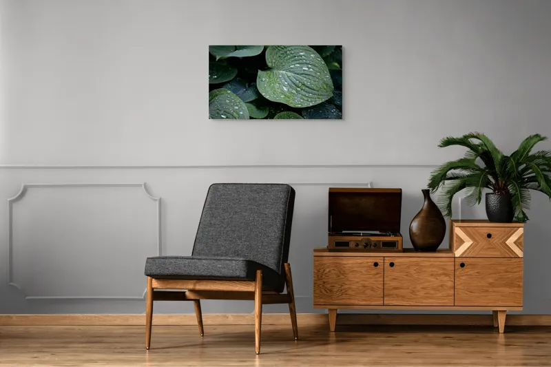 Tablou Canvas, "Picături de ploaie pe frunze verzi", Frunze, Verde, Picături, Apă, Prospețime, Natură, Textură, Lumină, Rouă, Vitalitate, 90 x 50 cm – poza 6