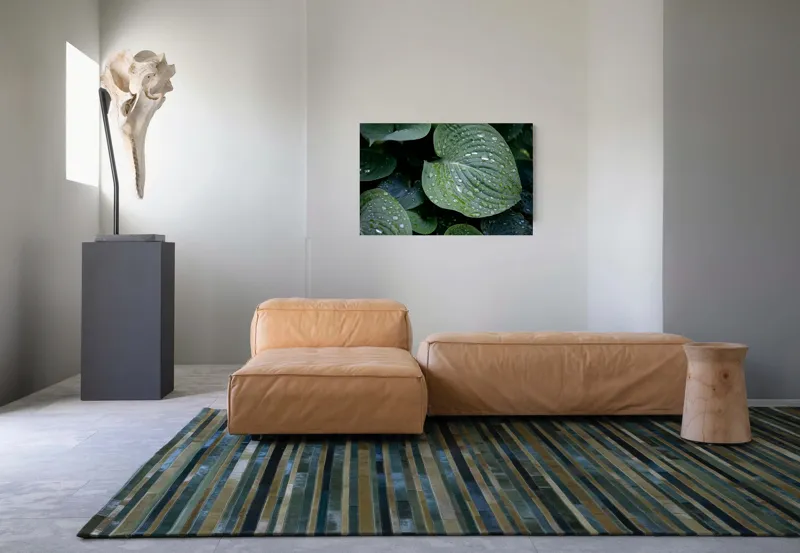 Tablou Canvas, "Picături de ploaie pe frunze verzi", Frunze, Verde, Picături, Apă, Prospețime, Natură, Textură, Lumină, Rouă, Vitalitate, 90 x 50 cm – poza 8