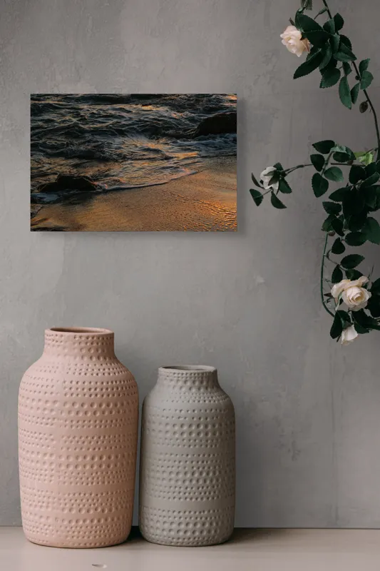 Tablou Canvas, "Valurile mării la apusul soarelui", Valuri, Apus, Nisip, Reflecții, Liniște, Natură, Ocean, 39 x 26 cm – poza 4