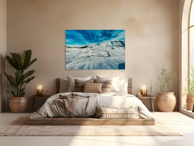 Tablou Canvas, "Iarna pe căi serpentine sub cer senin", Alb, Întindere, Munte, Cer, Nor, Drum, Zăpadă, Pitoresc, Liniște, Înghețat, 150 x 100 cm – poza 4