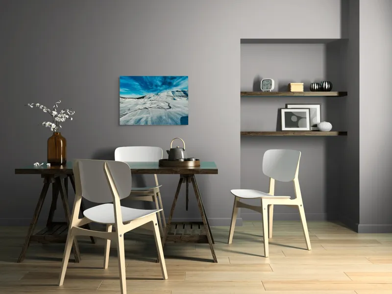 Tablou Canvas, "Iarna pe căi serpentine sub cer senin", Alb, Întindere, Munte, Cer, Nor, Drum, Zăpadă, Pitoresc, Liniște, Înghețat, 70 x 50 cm – poza 5