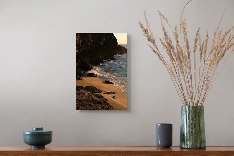 Tablou Canvas, "Apus peste țărmul stâncos al mării", Plajă, Apus, Valuri, Stânci, Nisip, Ocean, Lumină, Relaxare, 26 x 39 cm – poza 5