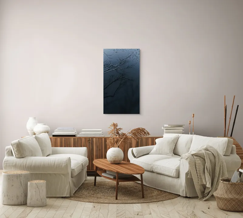 Tablou Canvas, "Reflecții și tăcere sub ploaie", Ramură, Reflexie, Apă, Ploaie, Umbre, Întuneric, Liniște, 50 x 90 cm – poza 7
