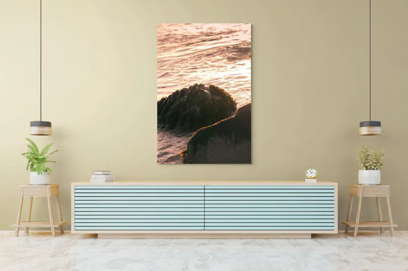 Tablou Canvas, "Iluminarea mării la apusul soarelui", Valuri, Apus, Stânci, Alge, Lumină, Reflecții, Textură, Natură, 100 x 150 cm – poza 4