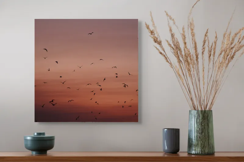Tablou Canvas, "Dansul păsărilor la asfințit", Cer, Păsări, Apus, Siluete, Zbor, Răgaz, Roșu, Infinit, Liniște, Întuneric, Orizont, Serenitate, Frumusețe, Armonie, Libertate, 50 x 50 cm – poza 4
