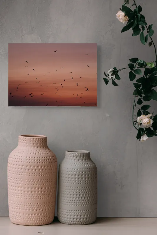 Tablou Canvas, "Dansul păsărilor la asfințit", Cer, Păsări, Apus, Siluete, Zbor, Răgaz, Roșu, Infinit, Liniște, Întuneric, Orizont, Serenitate, Frumusețe, Armonie, Libertate, 54 x 39 cm – poza 8
