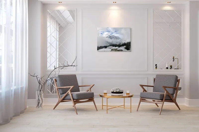 Tablou Canvas, "Vârful înghețat printre nori albi", Nori, Munți, Zăpadă, Pini, Cărare, Peisaj, Cer, Albastru, Frig, Natură, 100 x 70 cm – poza 5