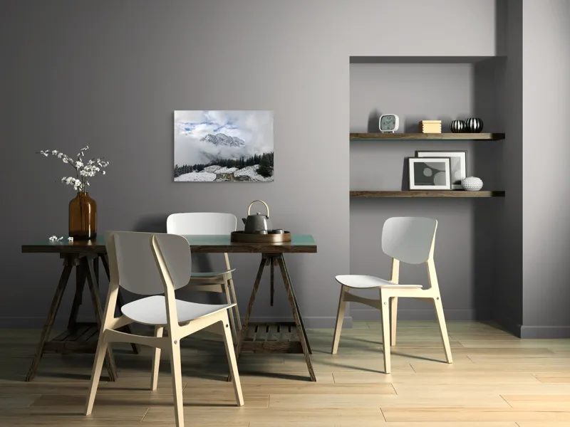 Tablou Canvas, "Vârful înghețat printre nori albi", Nori, Munți, Zăpadă, Pini, Cărare, Peisaj, Cer, Albastru, Frig, Natură, 70 x 50 cm – poza 5