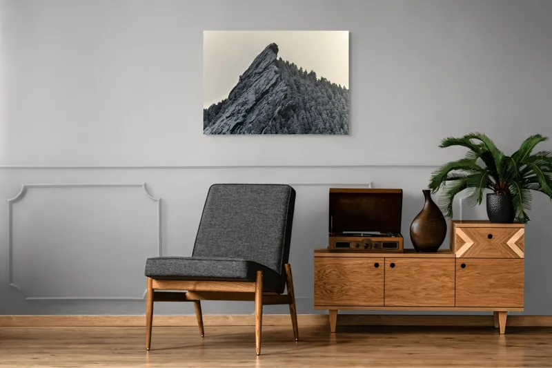 Tablou Canvas, "Piatra înghețată sub cerul noros", Rocă, Zăpadă, Pădure, Cer, Iarnă, 100 x 70 cm – poza 8