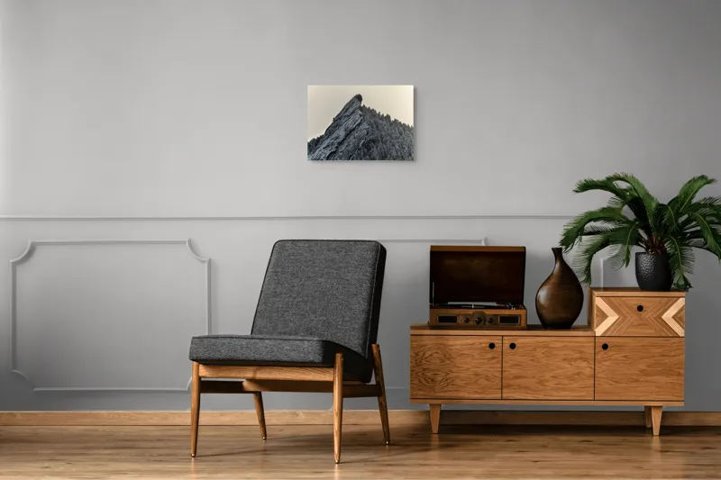 Tablou Canvas, "Piatra înghețată sub cerul noros", Rocă, Zăpadă, Pădure, Cer, Iarnă, 54 x 39 cm – poza 7