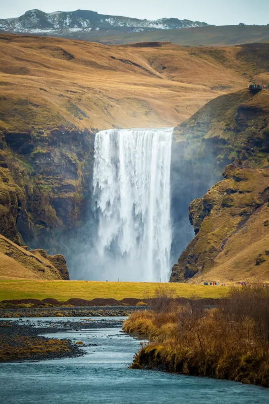 Tablou Canvas, "Cascada în mijlocul naturii sălbatice", Cascadă, Spectaculoasă, Natura, Sălbatic, Peisaj, Apă, Munți, Valuri, Râu, Înălțime, Verdeață, 100 x 150 cm – poza 2