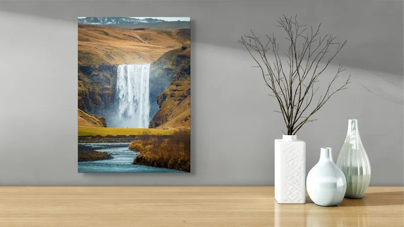 Tablou Canvas, "Cascada în mijlocul naturii sălbatice", Cascadă, Spectaculoasă, Natura, Sălbatic, Peisaj, Apă, Munți, Valuri, Râu, Înălțime, Verdeață, 39 x 54 cm – poza 4