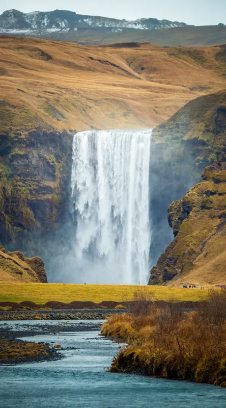 Tablou Canvas, "Cascada în mijlocul naturii sălbatice", Cascadă, Spectaculoasă, Natura, Sălbatic, Peisaj, Apă, Munți, Valuri, Râu, Înălțime, Verdeață, 50 x 90 cm – poza 2