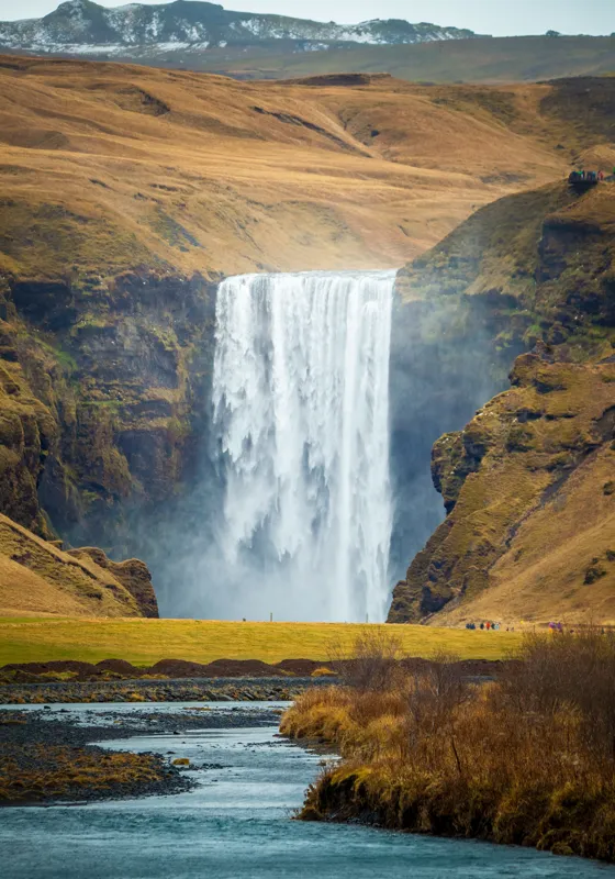 Tablou Canvas, "Cascada în mijlocul naturii sălbatice", Cascadă, Spectaculoasă, Natura, Sălbatic, Peisaj, Apă, Munți, Valuri, Râu, Înălțime, Verdeață, 70 x 100 cm – poza 2