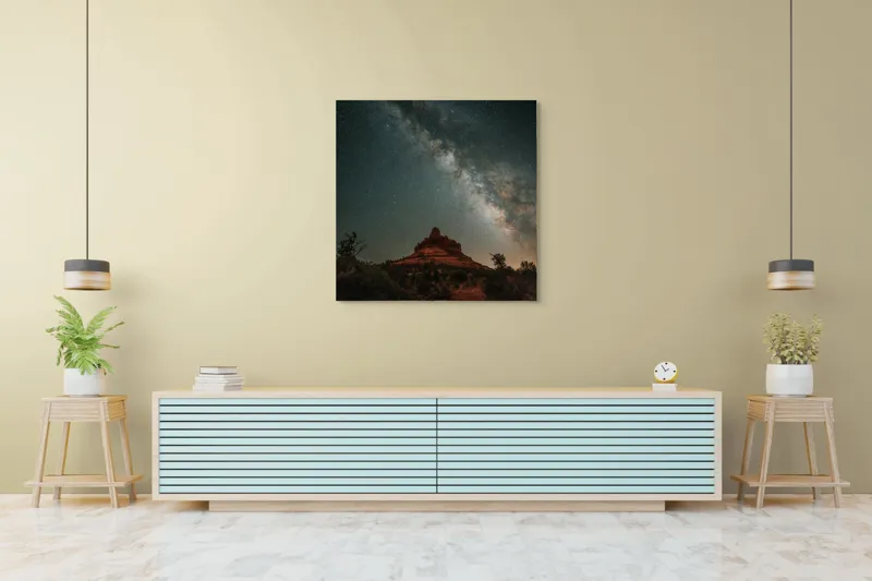 Tablou Canvas, "Rugăciune sub cerul înstelat", Stele, Cer, Peisaj, Noapte, Roci, Cale Lactee, Natura, Pădure, Lumină, Cosmos, 100 x 100 cm – poza 5