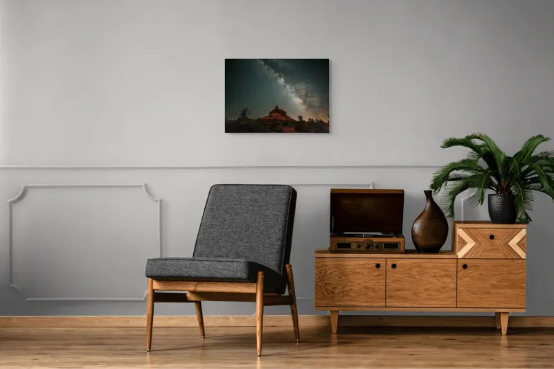 Tablou Canvas, "Rugăciune sub cerul înstelat", Stele, Cer, Peisaj, Noapte, Roci, Cale Lactee, Natura, Pădure, Lumină, Cosmos, 70 x 50 cm – poza 4