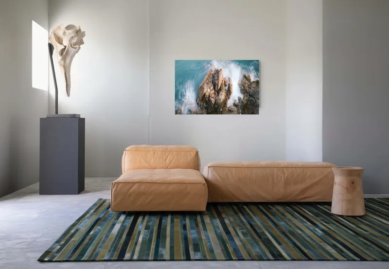 Tablou Canvas, "Valuri lovind stâncile aspre ale mării", Valuri, Stânci, Spumă, Ocean, Natură, Putere, Mișcare, Contrast, Textură, Răgaz., 90 x 50 cm – poza 8