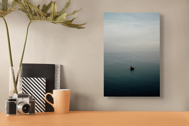 Tablou Canvas, "Un colț singuratic în nemărginire marină", Calm, Vast, Serene, Solitary, Tranquil, Endless, 26 x 39 cm – poza 3