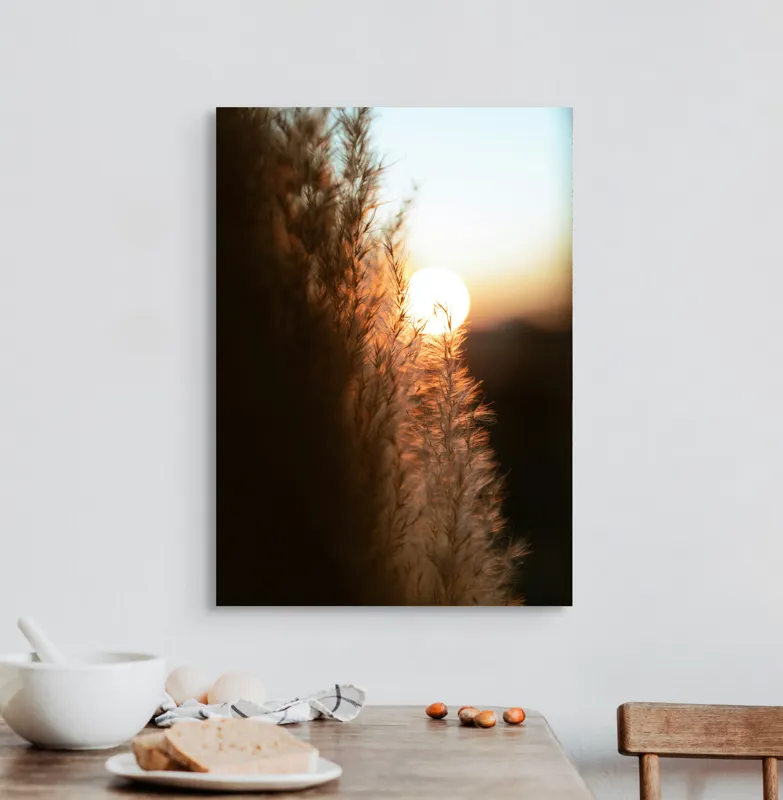 Tablou Canvas, "Splendoarea apusului printre ierburi aurii", Apus, Pampoane, Lumina, Blândețe, Natură, 50 x 70 cm – poza 3