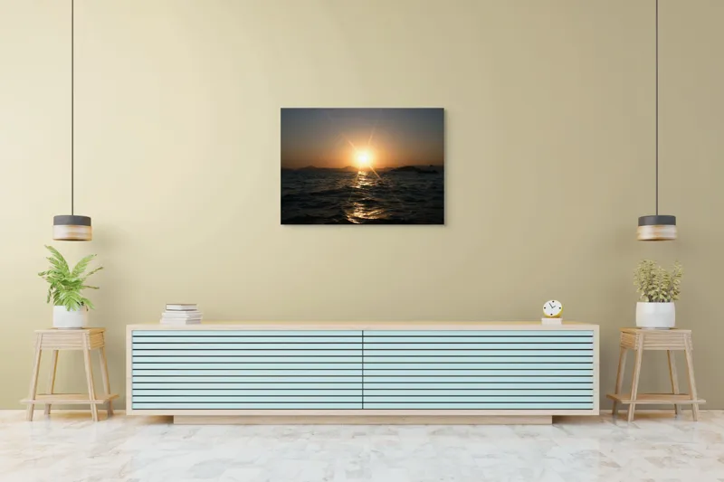 Tablou Canvas, "Apus liniștit peste oceanul îndepărtat", Soare, Apus, Ocean, Valuri, Siluetă, Lumină, Cer, Reflexii, Liniște, Peisaj, 100 x 70 cm – poza 4