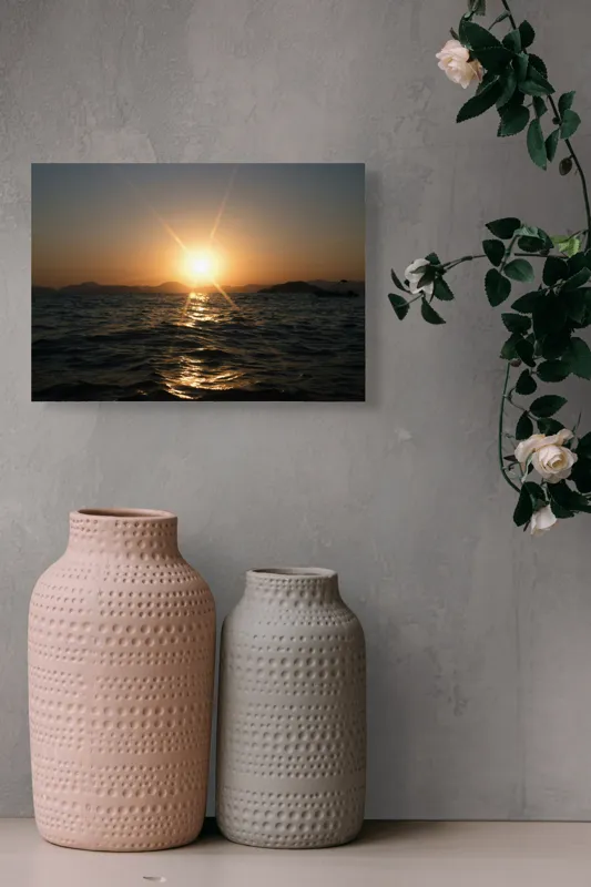 Tablou Canvas, "Apus liniștit peste oceanul îndepărtat", Soare, Apus, Ocean, Valuri, Siluetă, Lumină, Cer, Reflexii, Liniște, Peisaj, 54 x 39 cm – poza 8